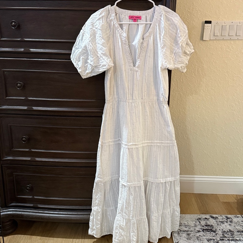 Betsey Johnson Textured White Blouse